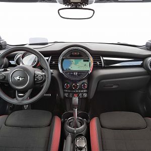 2015_MINI_John_Cooper_Works_010