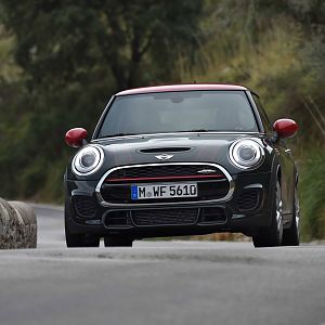 2015_MINI_John_Cooper_Works_022