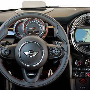 2015_MINI_John_Cooper_Works_041