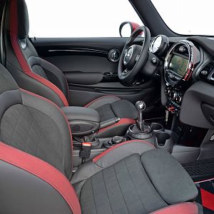 2015_MINI_John_Cooper_Works_050