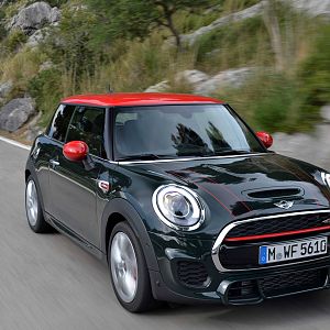 2015_MINI_John_Cooper_Works_098