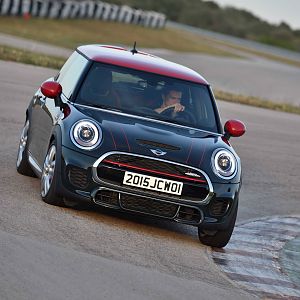2015_MINI_John_Cooper_Works_101