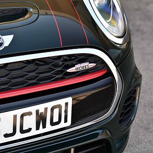 2015_MINI_John_Cooper_Works_110