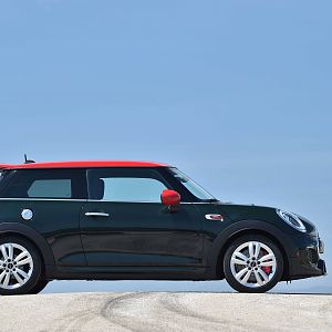 2015_MINI_John_Cooper_Works_120