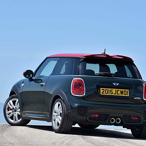 2015_MINI_John_Cooper_Works_121