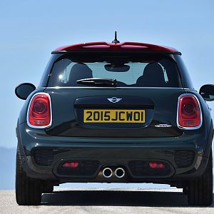 2015_MINI_John_Cooper_Works_155