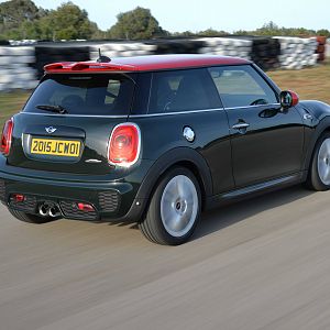 2015_MINI_John_Cooper_Works_156