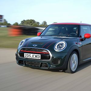 2015_MINI_John_Cooper_Works_158