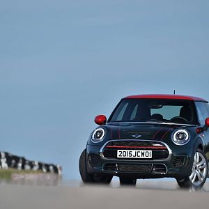 2015_MINI_John_Cooper_Works_176