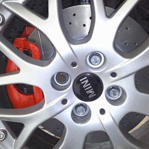 My R56 S brake setup with JCW drilled & slotted disc's.