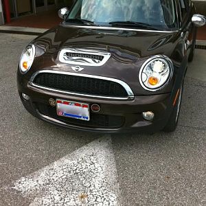 Hot Chocolate Clubman S with new chrome scoop.