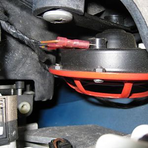 Hella Supertone driver side 2