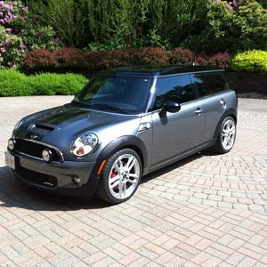 My daughters Clubman S is Hot Chocolate with a Silver roof.