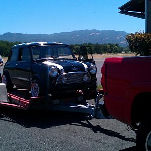 Load'n Up the Mini in Ukiah... 6-21-12