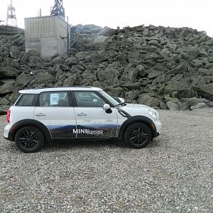 MINI of Bedford car at the top of MT Washington NH