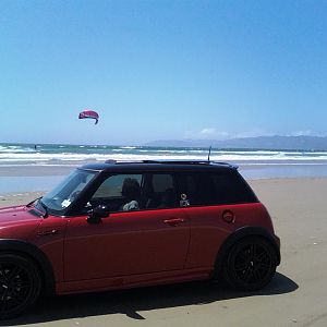 '05 MINI on Pismo Beach