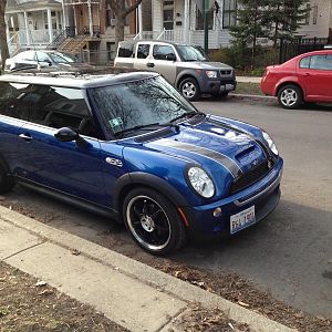 2014 04 19 Plasti dipped a few chrome bits, JCW grille (top)