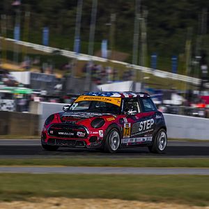 MINI JCW Continental Tire 2017 - 4.jpg