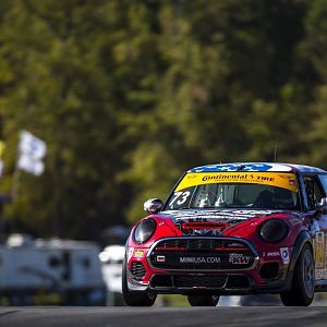 MINI JCW Continental Tire 2017 - 13.jpg