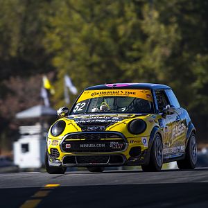 MINI JCW Continental Tire 2017 - 14.jpg