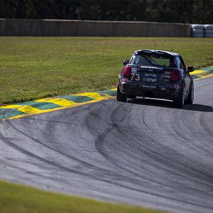MINI JCW Continental Tire 2017 - 23.jpg