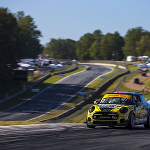MINI JCW Continental Tire 2017 - 56.jpg