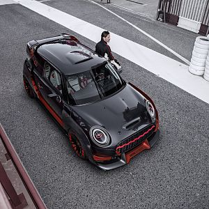 2018 New York Auto Show 25