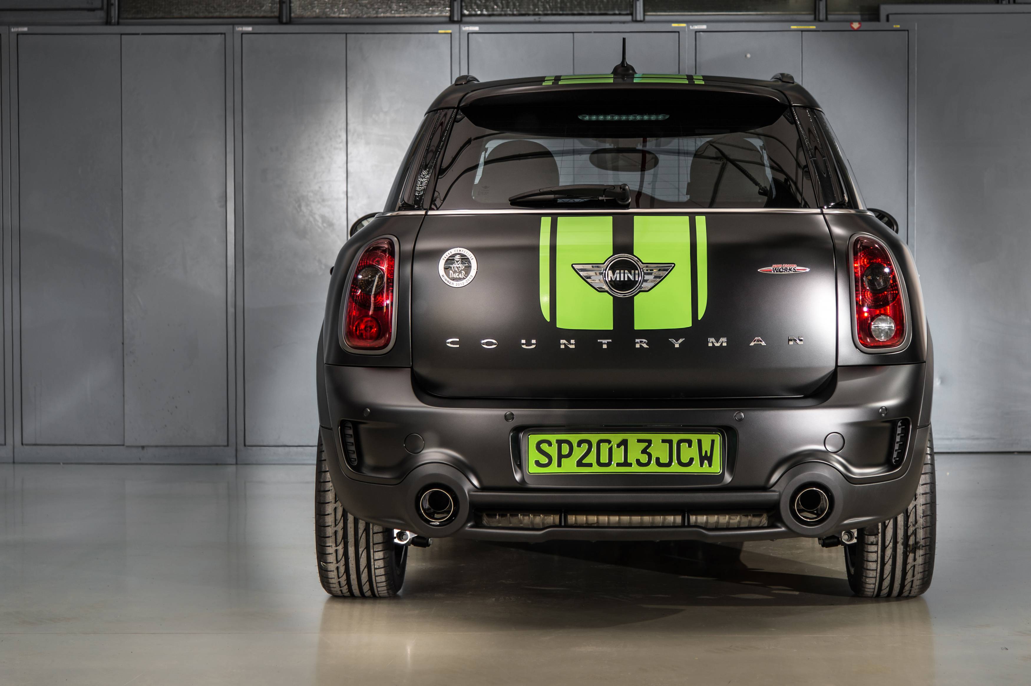 2013_MINI_John_Cooper_Works_Countryman_ALL4_Dakar_Special_Edition_019