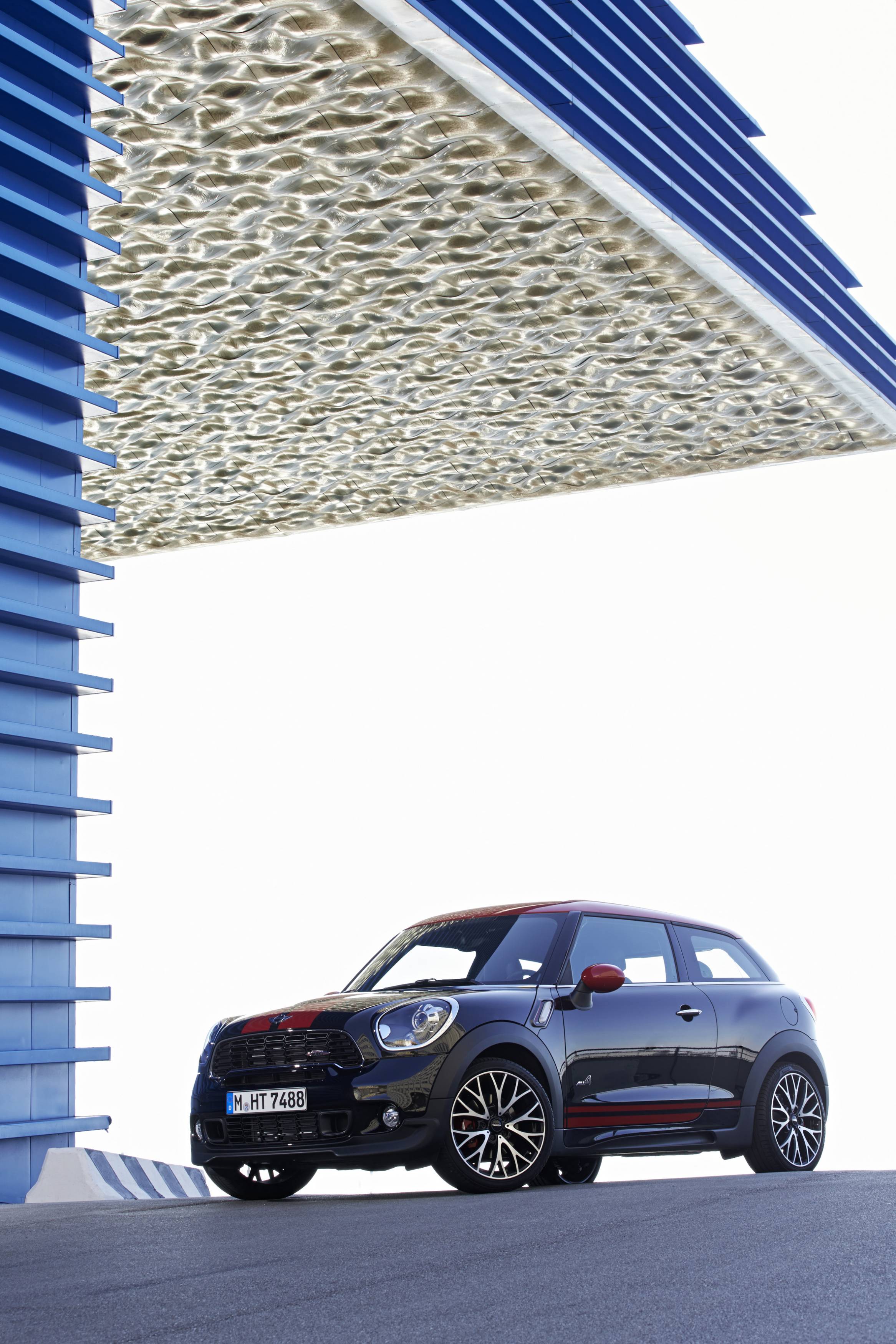2013_MINI_John_Cooper_Works_Paceman_021