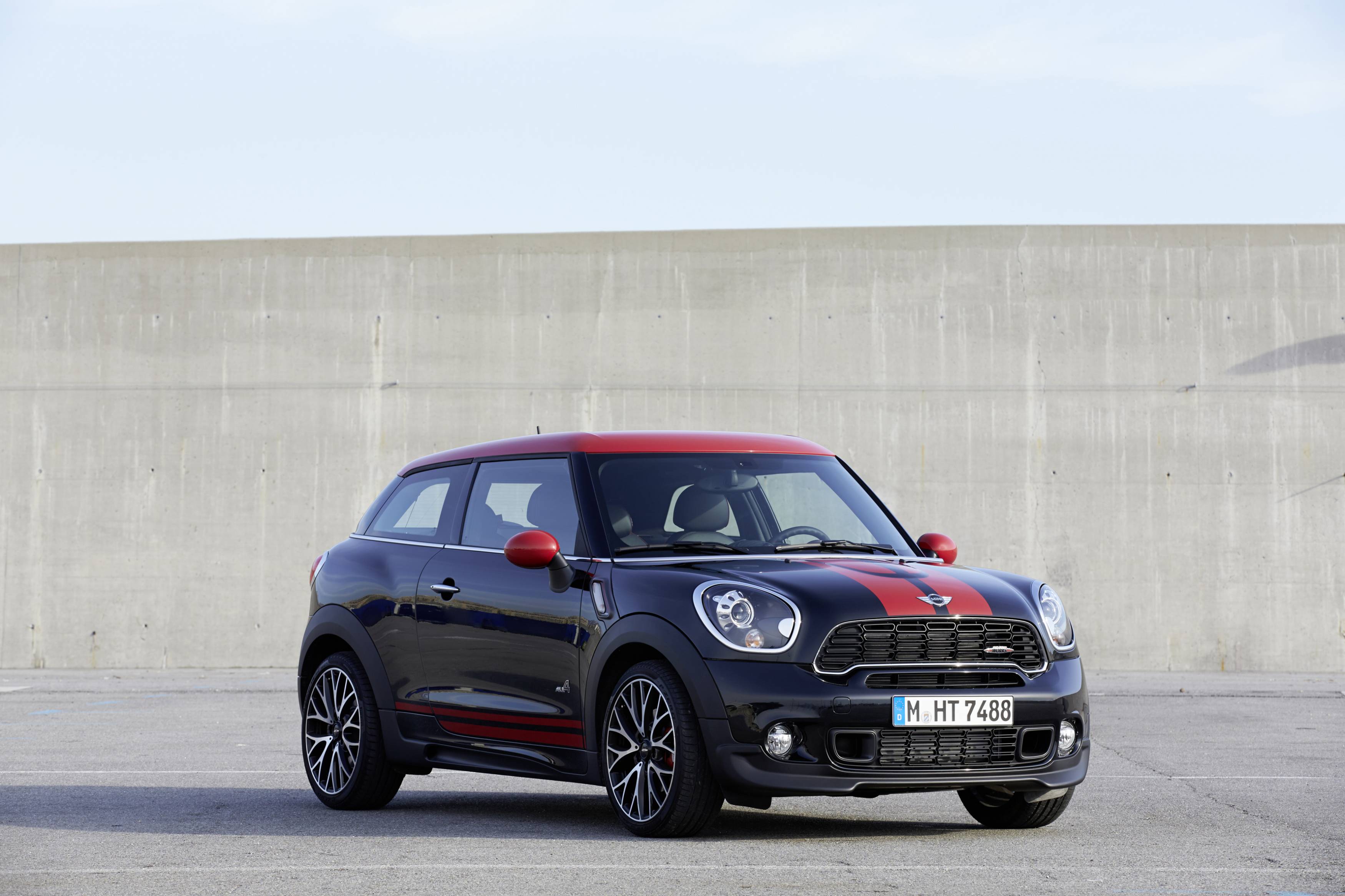 2013_MINI_John_Cooper_Works_Paceman_101
