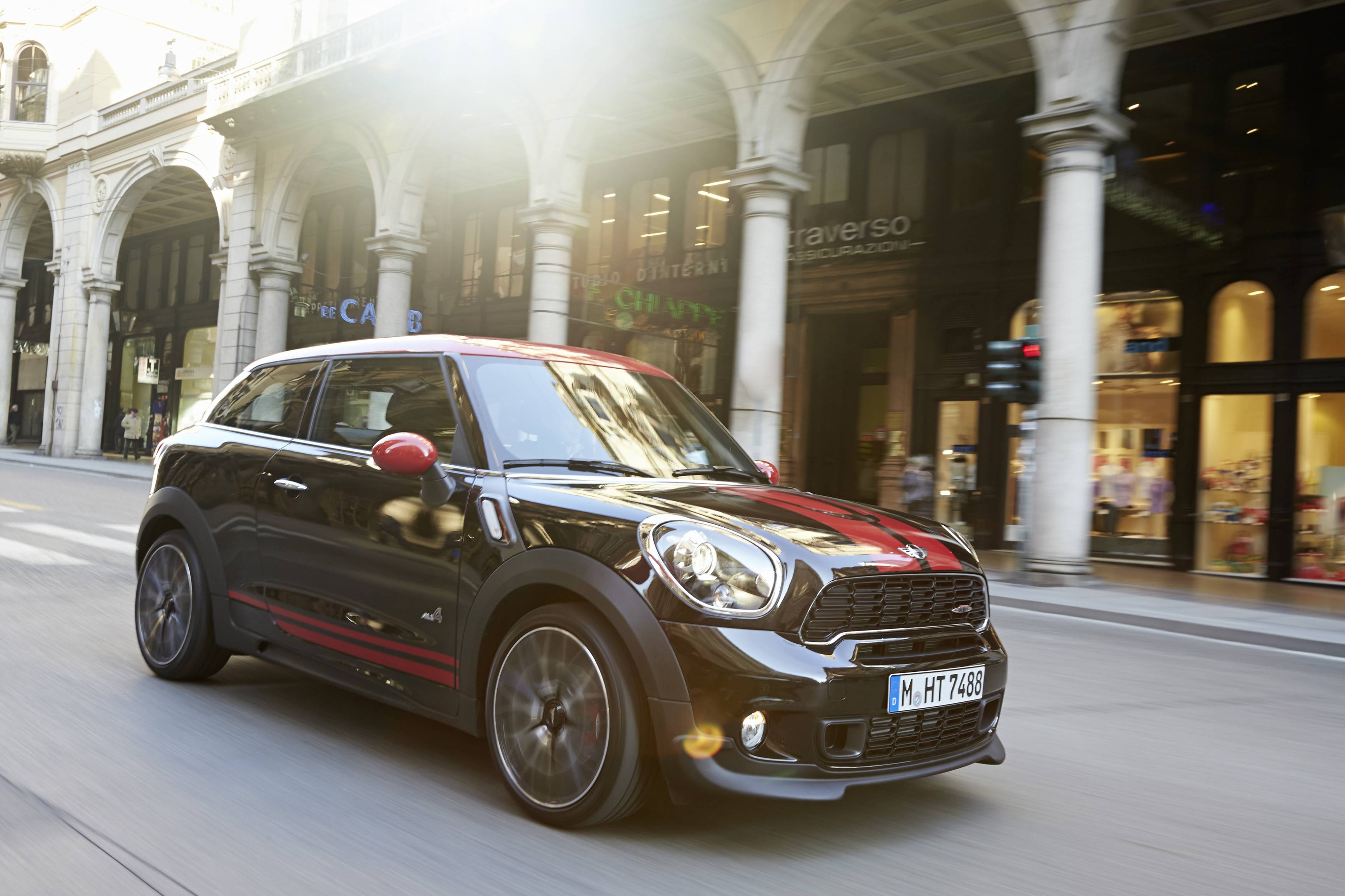 2013_MINI_John_Cooper_Works_Paceman_106