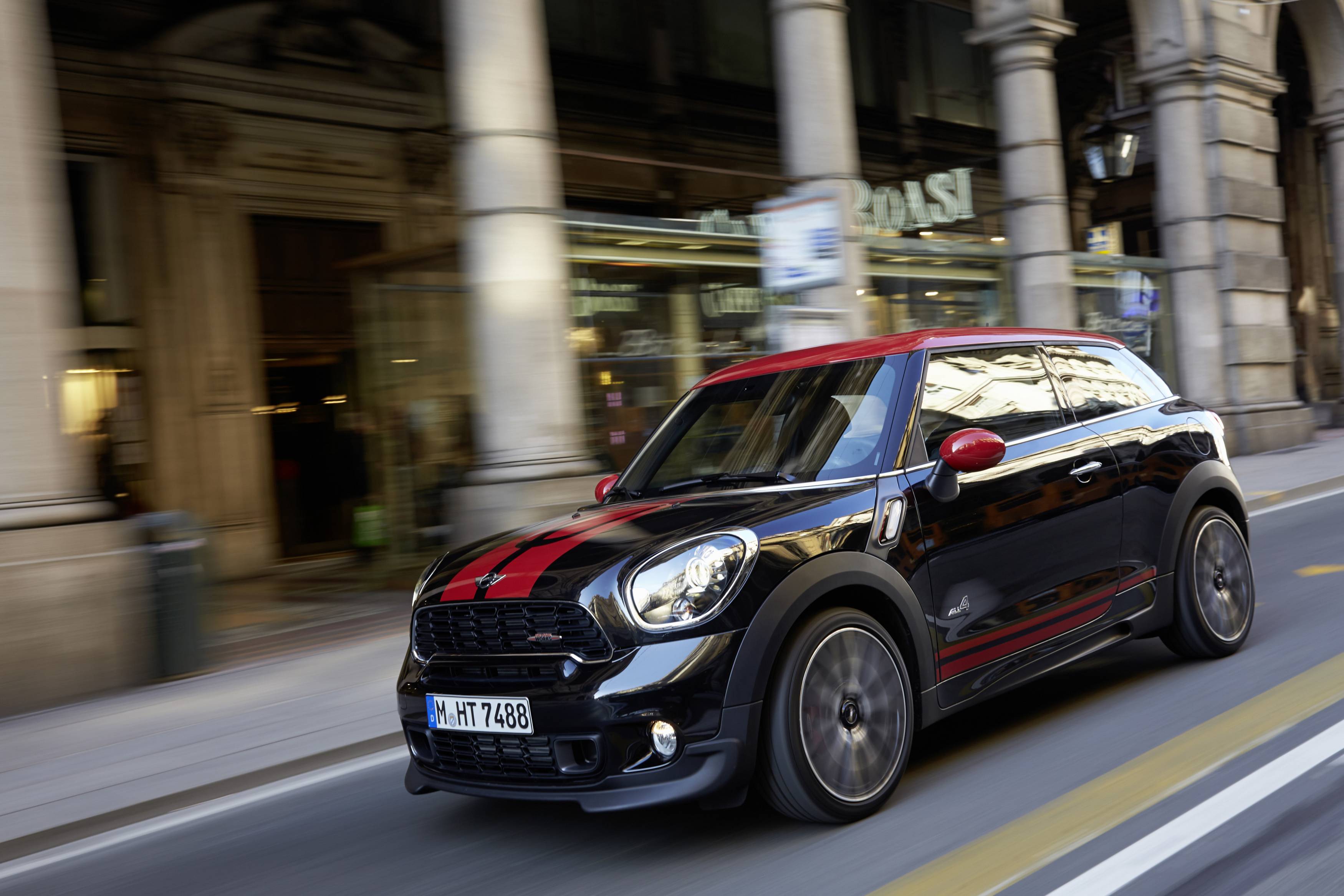 2013_MINI_John_Cooper_Works_Paceman_121