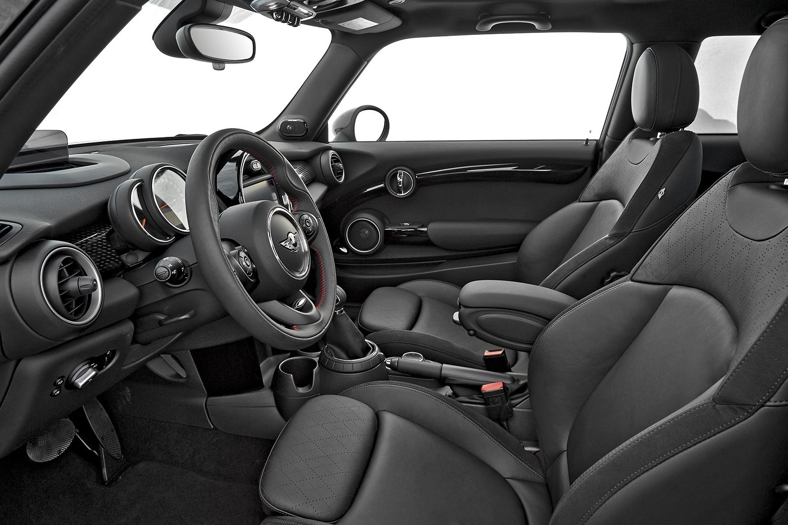 2014_MINI_Coopper_F56_101