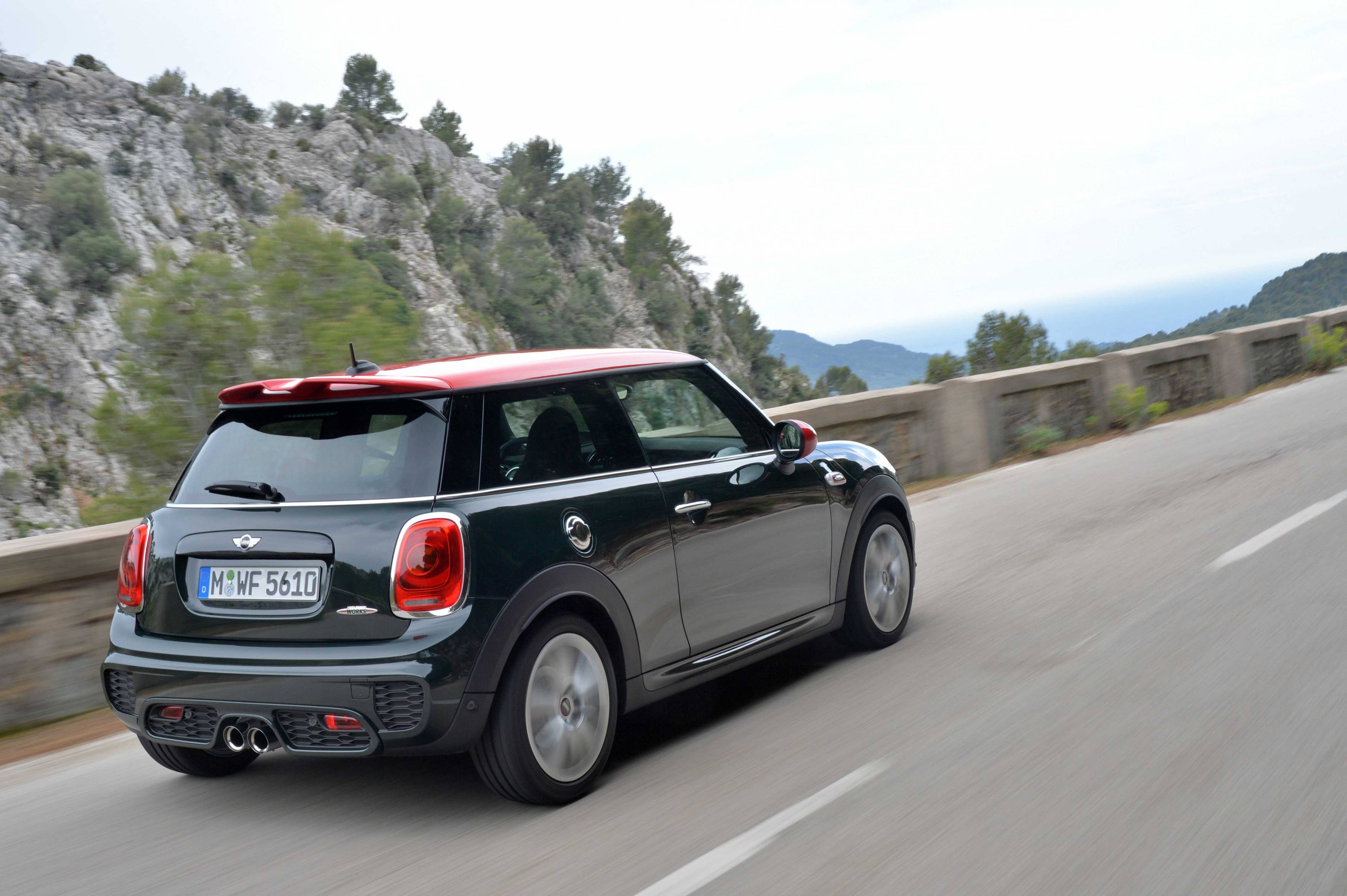 2015_MINI_John_Cooper_Works_100