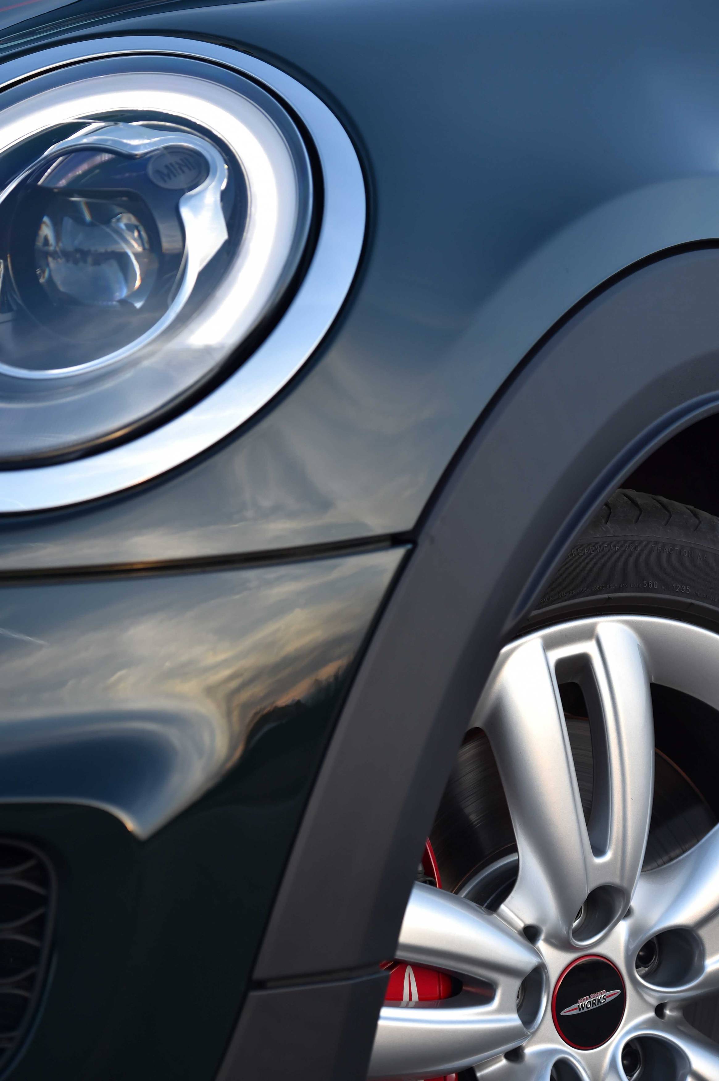 2015_MINI_John_Cooper_Works_103