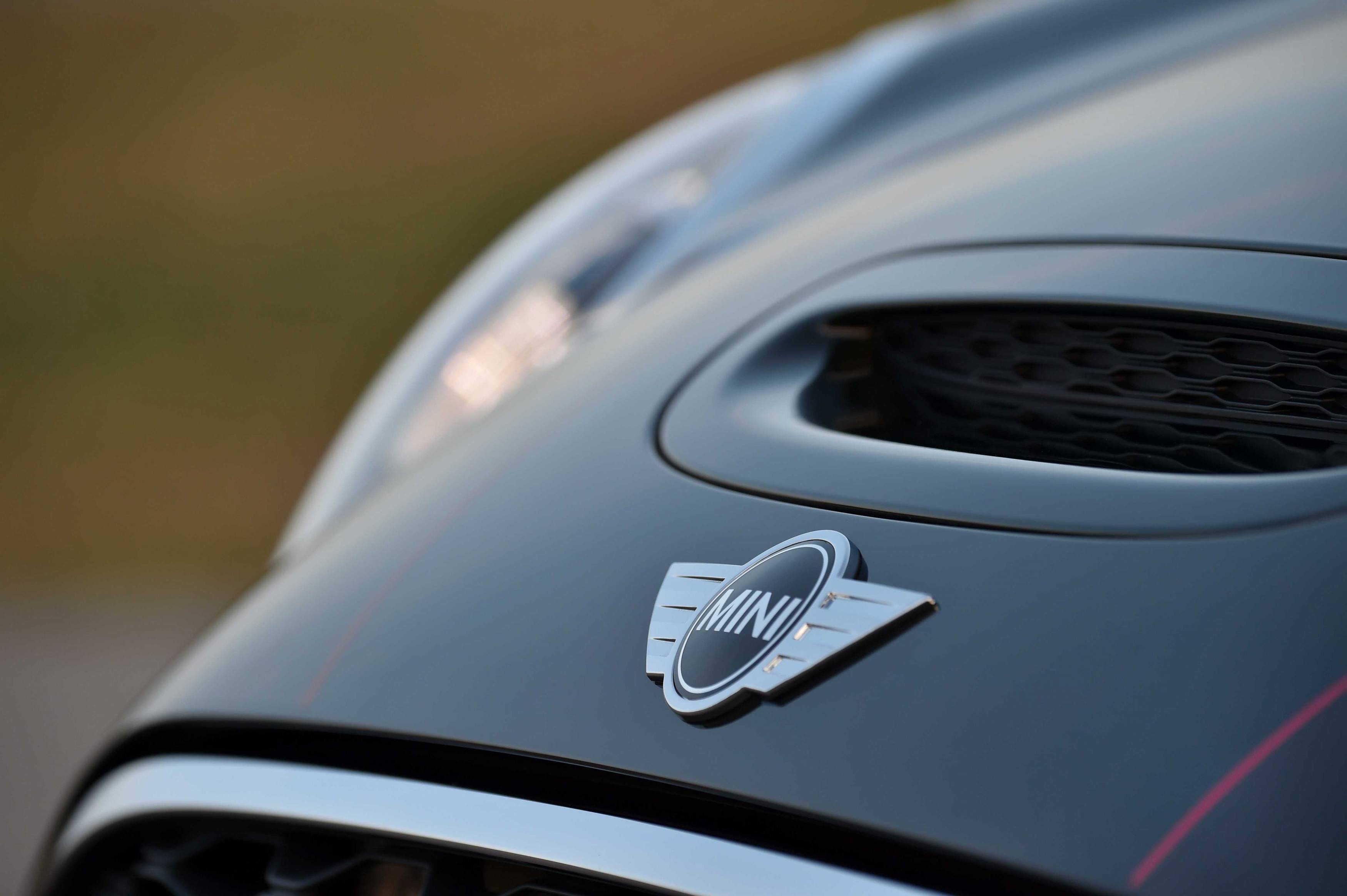2015_MINI_John_Cooper_Works_133
