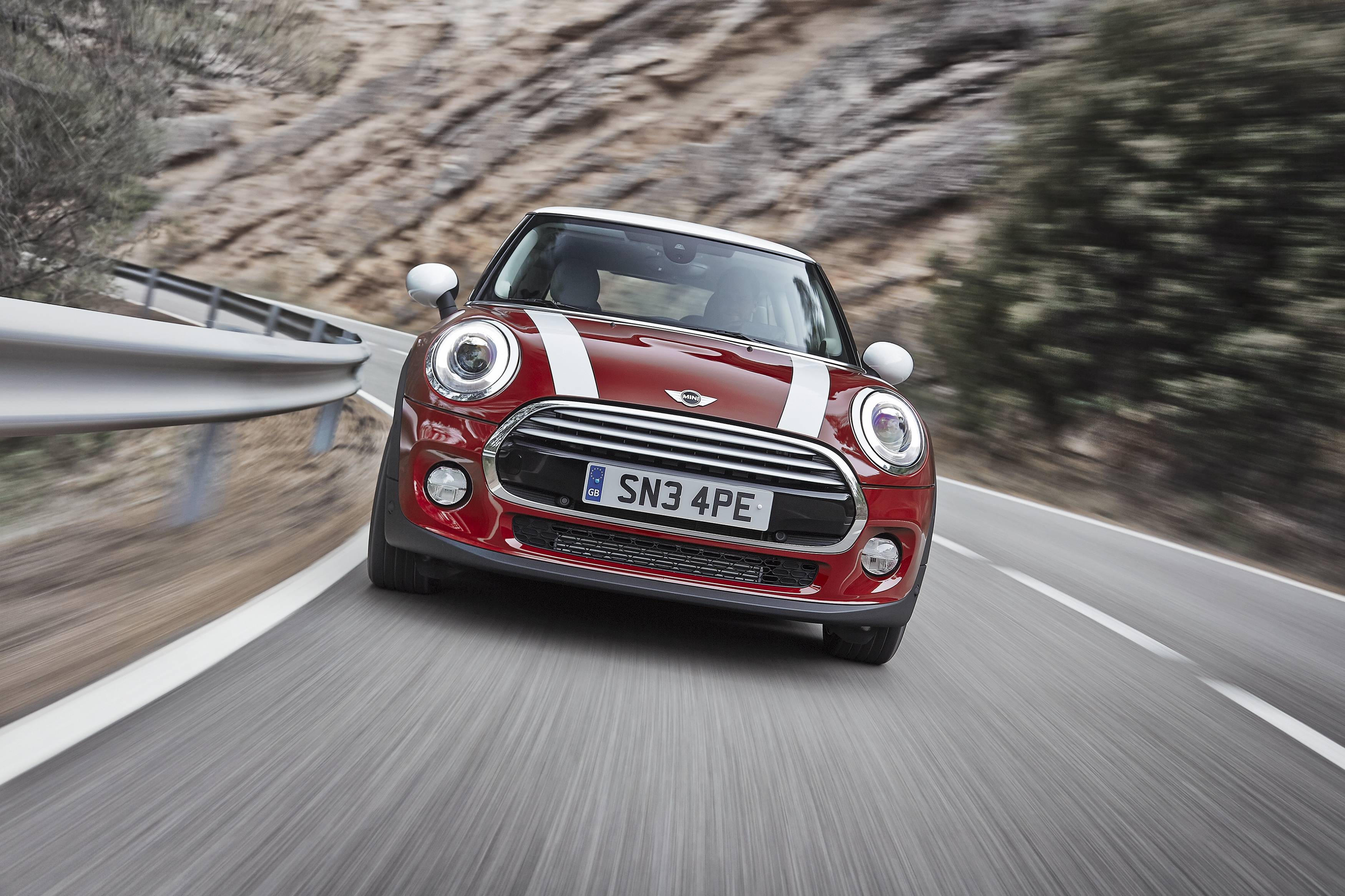 MINI_2014_F56_LA_011