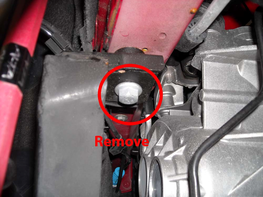 pic5 - Remove Upper Sub Frame Connecting Bolts (the ears going up from the